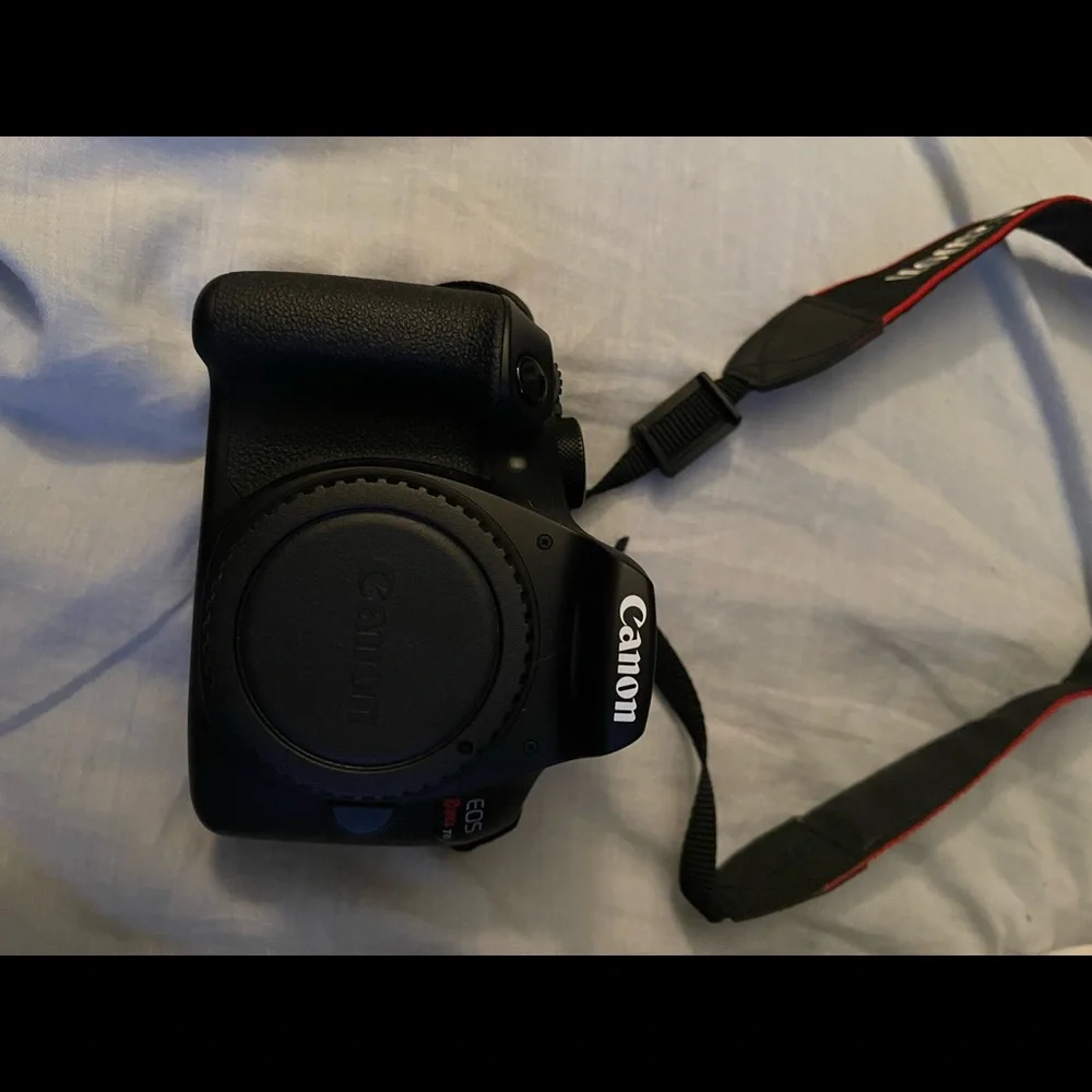 Canon EOS Rebel T6